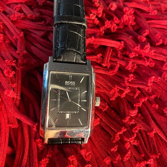 Watch - Picture 2 of 6